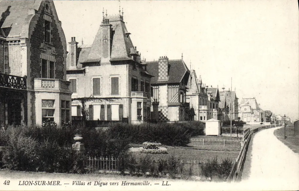 LION-SUR-MER — Villas und Damm in Richtung Hermanville — LL. — N°42 - Vorderseite