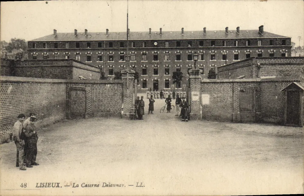 Lisieux — La Caserne Delaunay — LL. - Voorkant