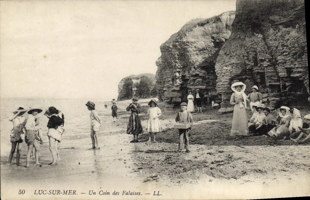 Luc-sur-Mer — Ein Stück der Klippen — LL. n°50 - Vorderseite
