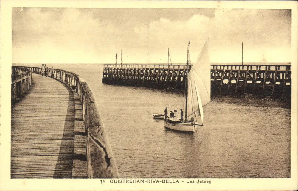 Ouistreham-Riva-Bella — Przylądki — Wydawnictwo CPAdéCollection - Awers