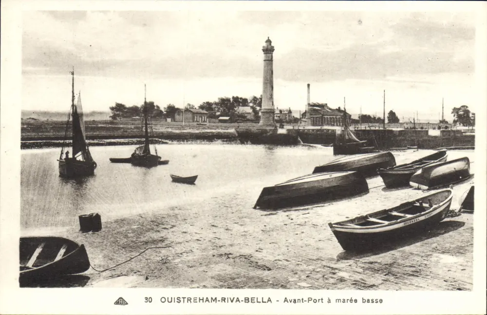 Ouistreham-Riva-Bella — Avant-Port bei Ebbe — Verlag ARC, Nr. 30 - Vorderseite