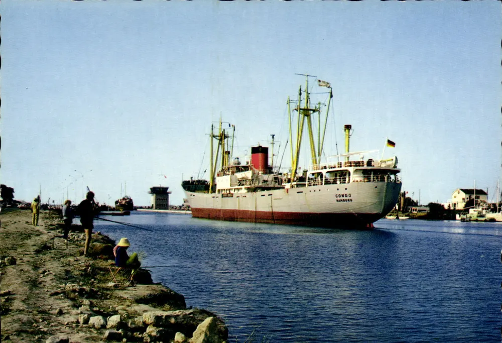 Congo Hansborg — navio de carga no porto — Edições Riva-Bella (Calvados) n°14.488.117 - Frente