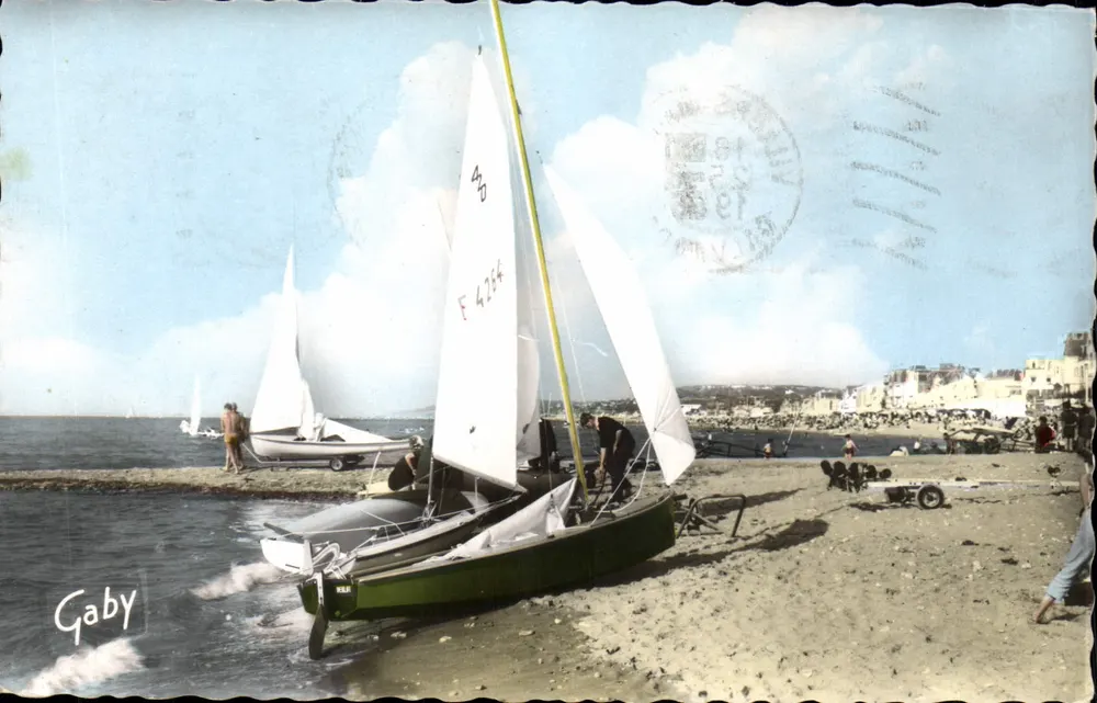 Villiers-sur-Mer — Die Strand und das Auslaufen der Segelboote — Éditions Gaby, Nantes - Vorderseite