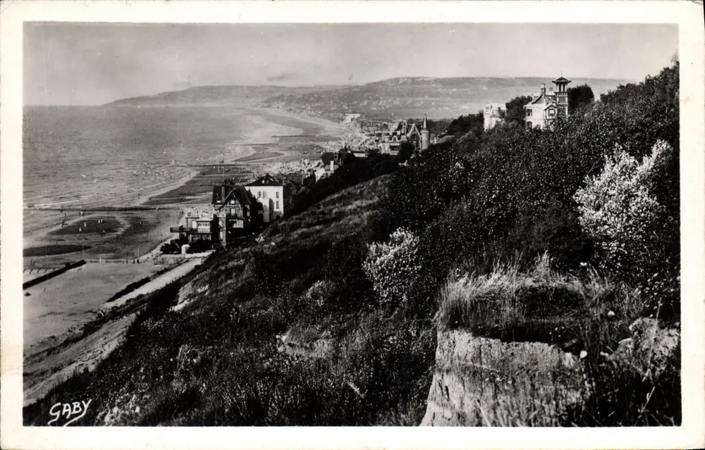 Villers-sur-Mer — Panorama der Küste — Éditions Caby - Vorderseite