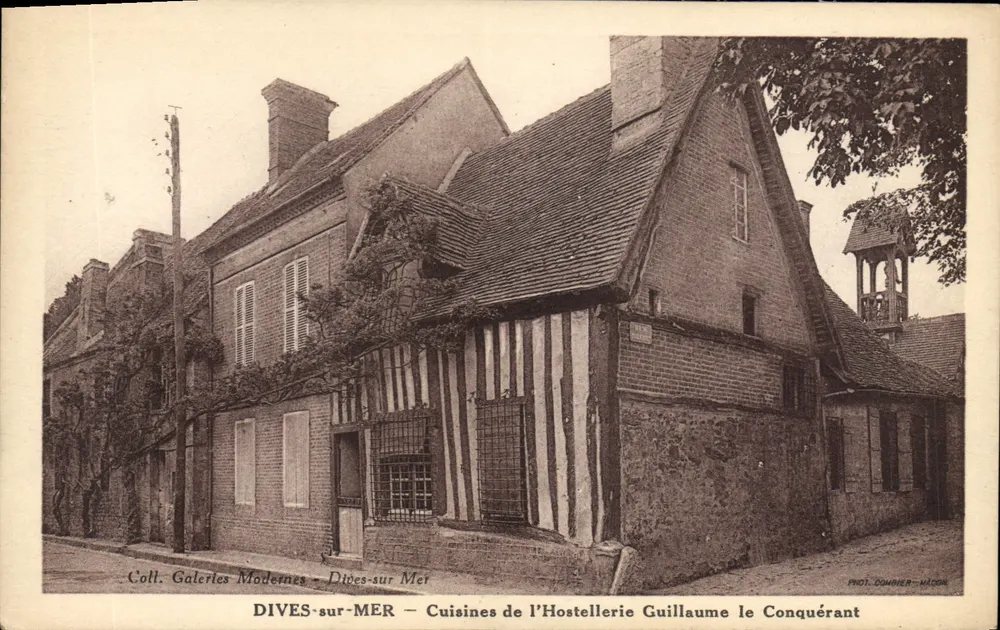 Dives-sur-Mer — Küchen des Hotels Guillaume le Conquérant — Coll. Galeries Modernes - Vorderseite