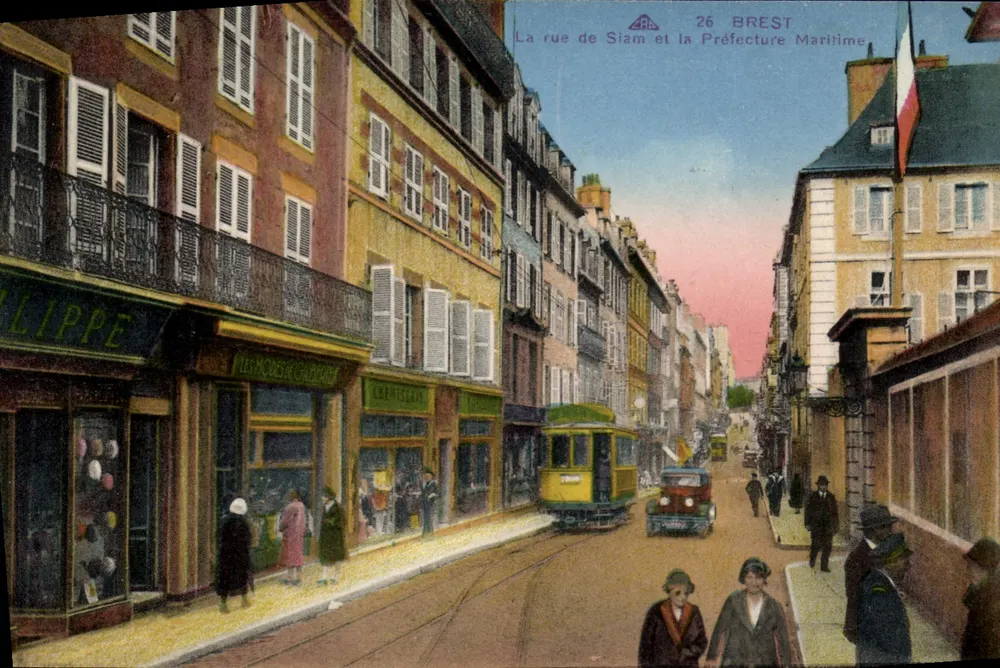 La rue de Siam y la Prefectura Marítima — Brest — editor Cliché des Arts - Anverso