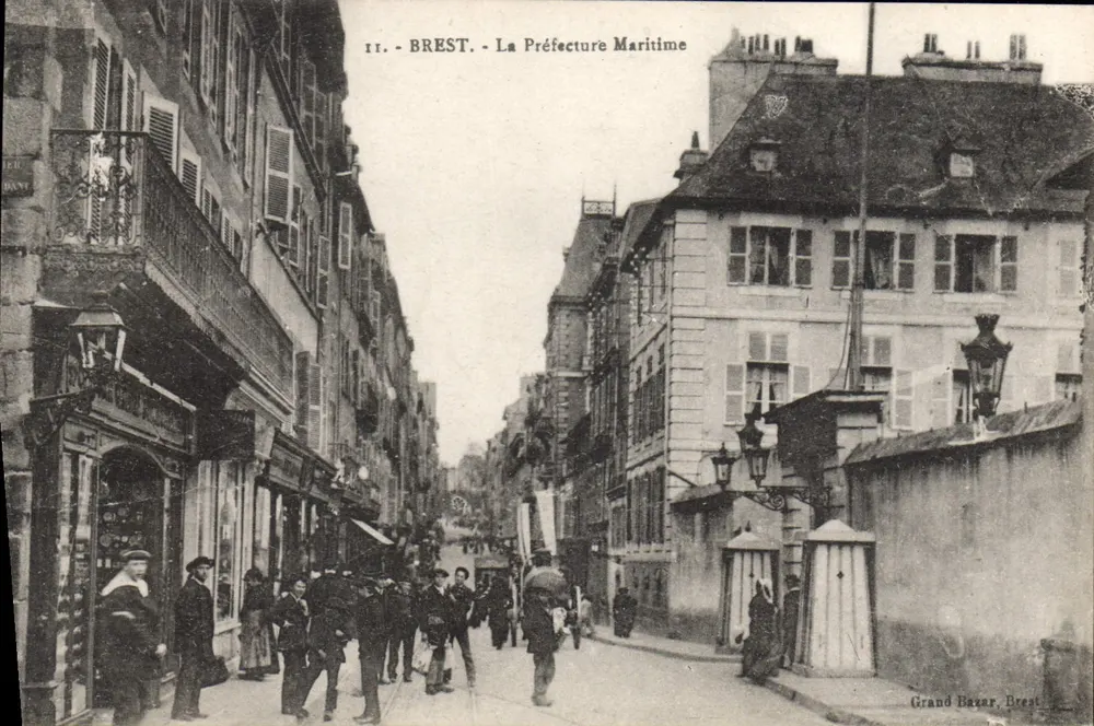 Brest - A Prefeitura Marítima — Grand Bazar, Brest - Frente