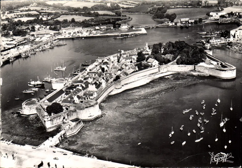 Concarneau (Finistère) — Luftbild der Stadtmauer — Greff - Vorderseite
