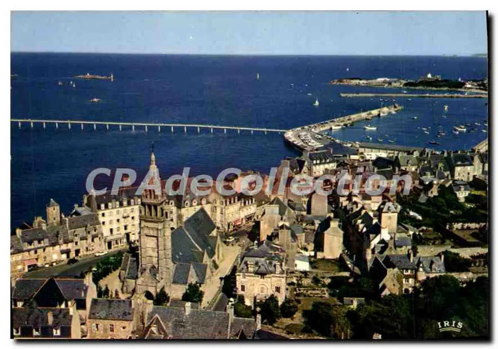 Roscoff (29-N) — Allgemeiner Blick, der Hafen und der Steg, der den Zugang zum Kai bei Ebbe ermöglicht — IRIS - Vorderseite