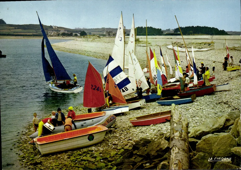 St Pol de Léon — Escola de Vela — Éditions de La Cigogne - Frente