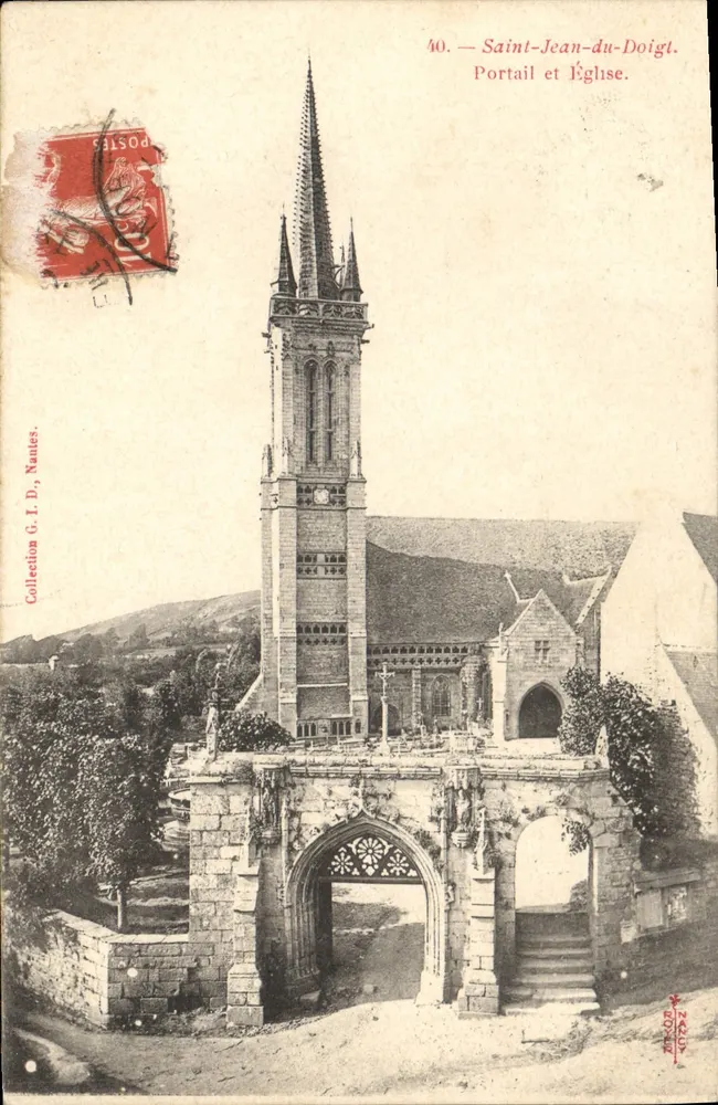 Saint-Jean-du-Doigt — Portail et Église — Collection G. I. D., Nautes. - Recto