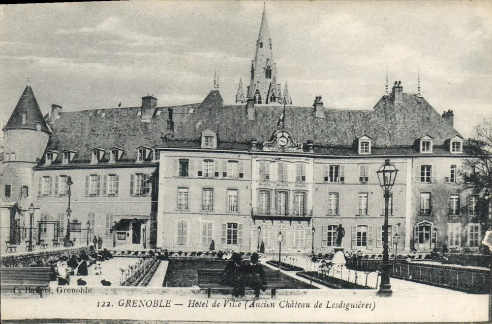 Grenoble — Rathaus (Ehemaliges Schloss Lesdiguières) — C. Baffert, Grenoble, Nr. 122 - Vorderseite
