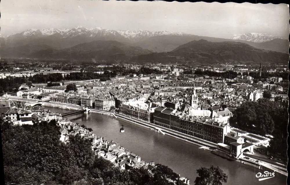 Grenoble — Allgemeiner Blick, Kette der Taillefer — André - Vorderseite