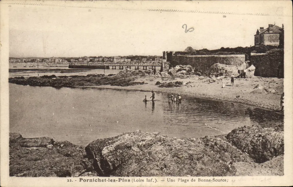 Pornichet-les-Pins (Loire Inf.) — Uma Praia de Bonne-Source — Edição La Crèche - Tâbac - Frente