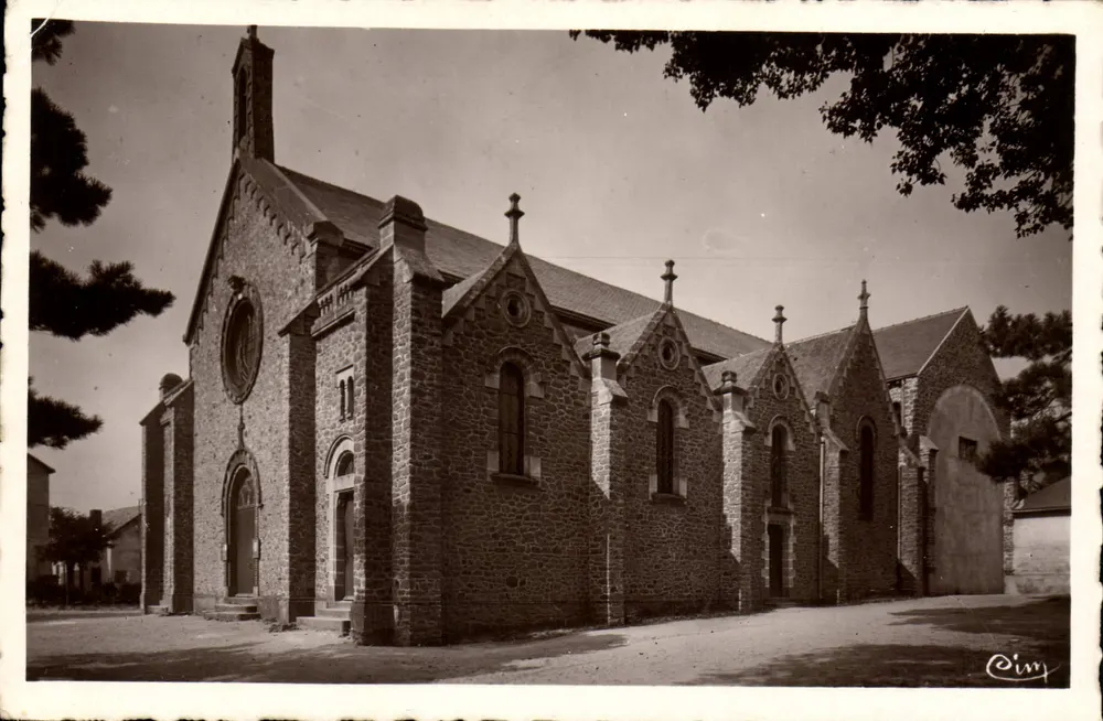 Pornichet (Loire-Inf.) — A Capela das Dunas — Fotógrafo Nagon - Frente