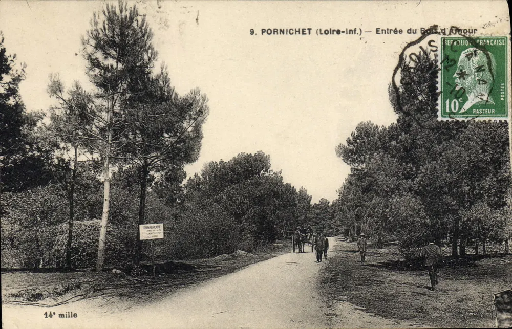 PORNICHET (Loire-Inf.) — Entrada do Bois d'Amour — F. Chapeau, Imp.-Ed. L. Montes - Frente