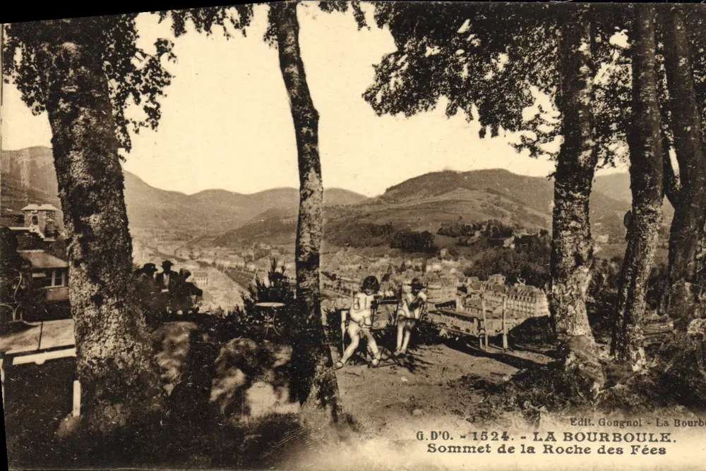 La Bourboule — Cume da Roche des Fées — Édit. Gougnol - Frente