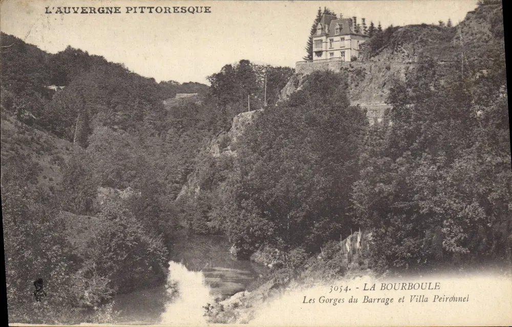Die Gorges des Barrage und Villa Peirônnel — Pittoreske Auvergne — Nr. 3054 - Vorderseite