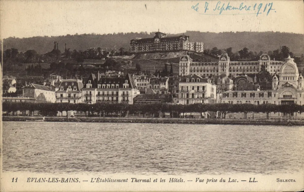 Évian-les-Bains — Das Thermalbad und die Hotels — Ansicht vom See — Selecta, n°11 - Vorderseite