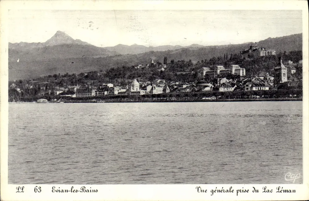 Evian-les-Bains — Allgemeiner Blick vom Lac Léman — CP des Arts - Vorderseite
