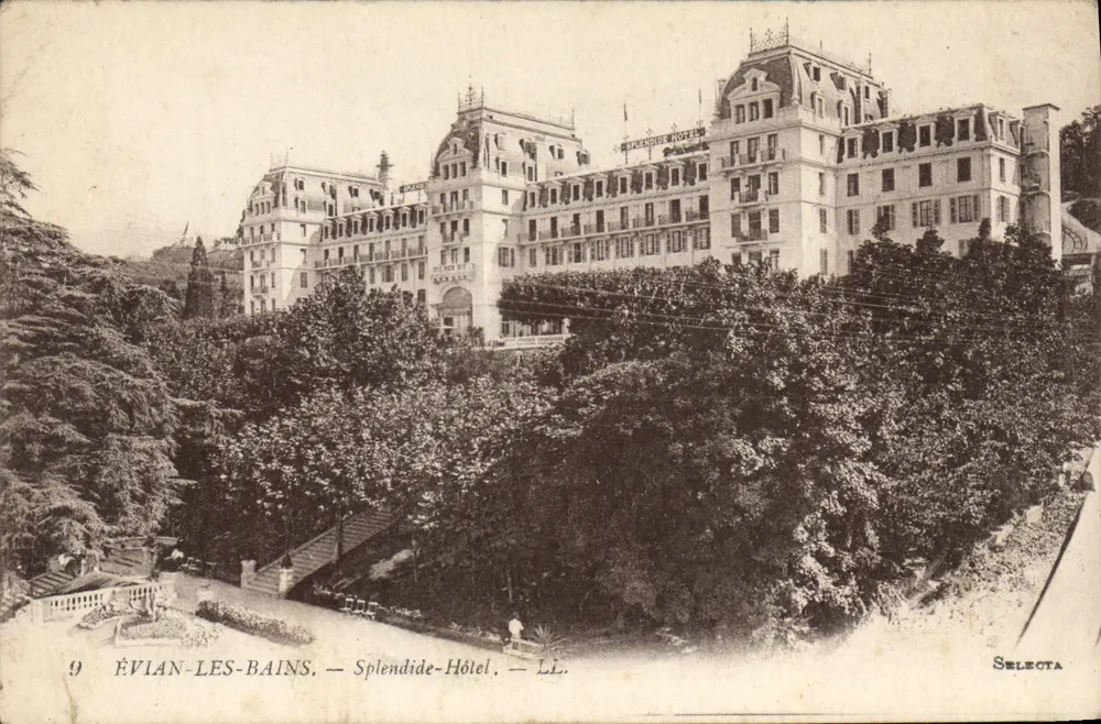 ÉVIAN-LES-BAINS — Splendide-Hôtel — Selecta - Frente