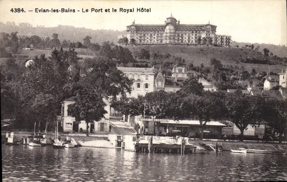 Evian-les-Bains - Der Hafen und das Royal Hotel — Phototypie Co, Neuchâtel, n°4384 - Vorderseite