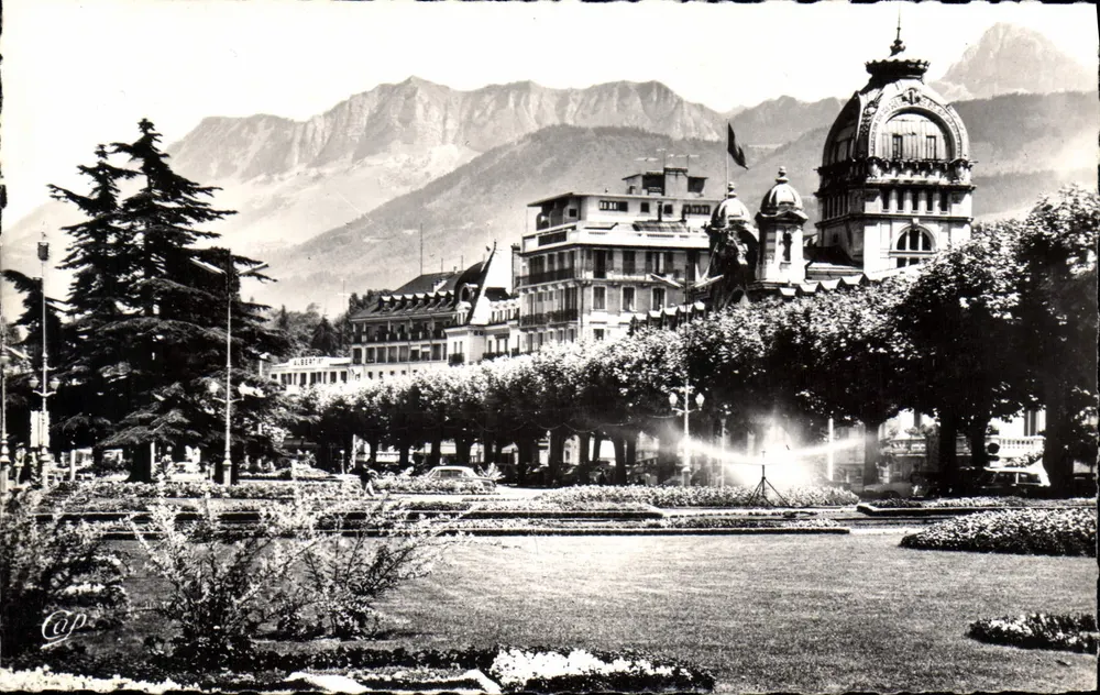 Evian-les-Bains — Die Thermalgärten und die Dent d'Oche — C.A.P. Paris - Vorderseite