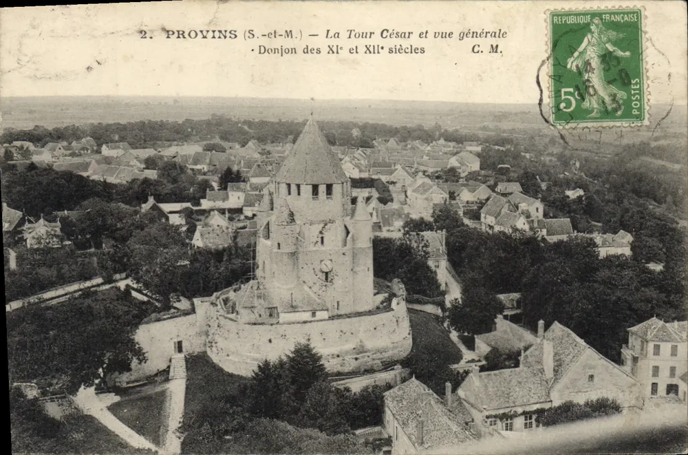Provins (S.-et-M.) — A Torre César e vista geral — Torre de vigia dos séculos XI e XII — C.M. - Frente