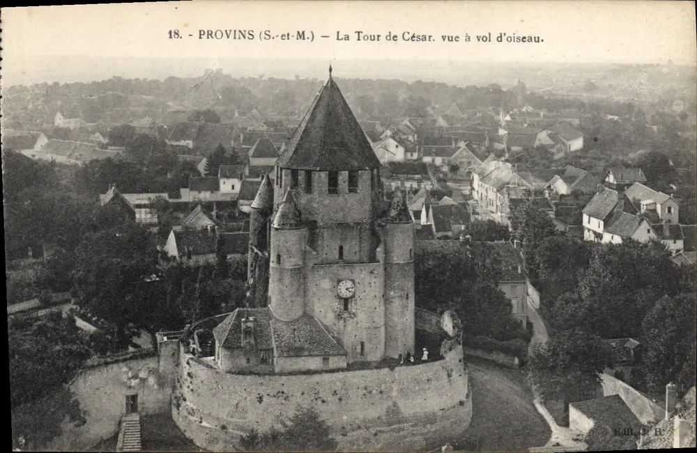 Provins (S.-et-M.) — Ansicht der Caesar-Turm von oben — Verlag P. R. - Vorderseite