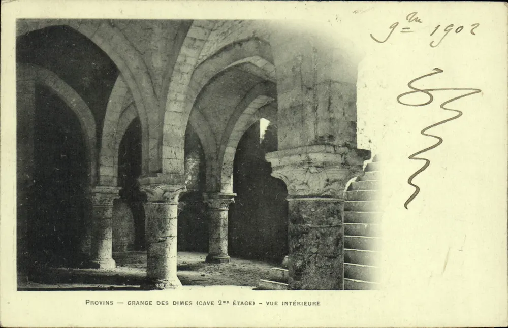 Provins — Grange das Dízimas (cave 2º andar) — vista interior - Frente