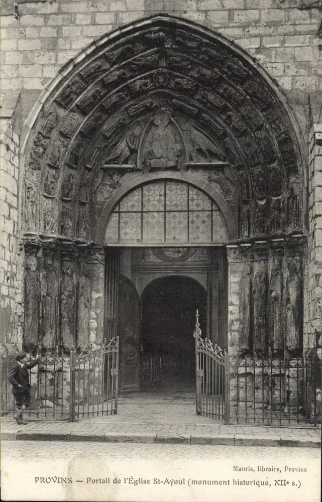 Provins — Portal der Kirche St-Ayoul (Historisches Denkmal, 12. Jahrhundert) — Mauris, Buchhändler, Provins - Vorderseite