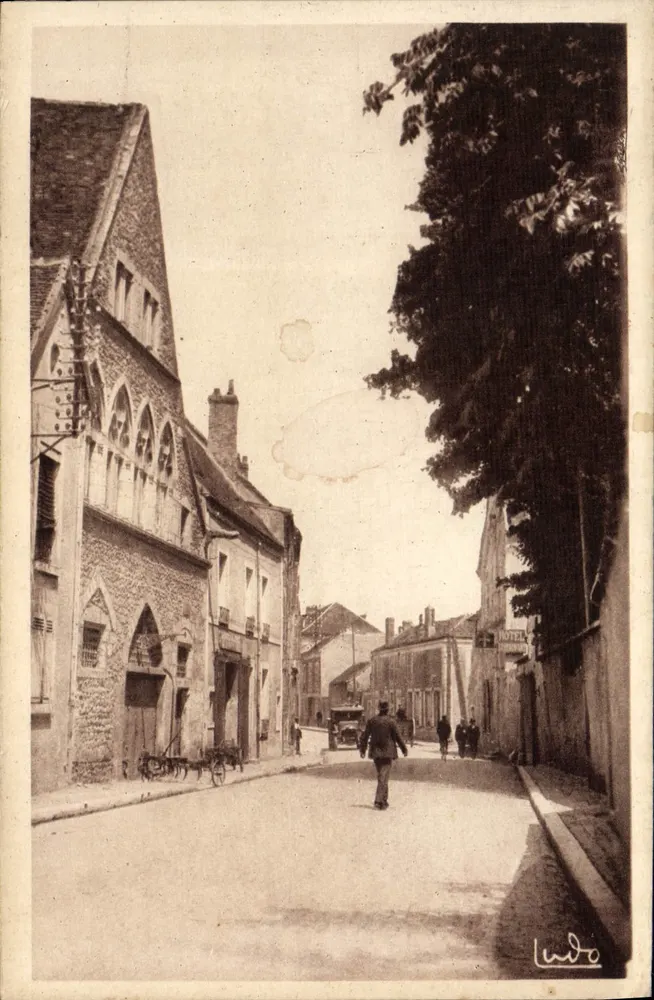 Provins — L'Hotel de Vauluisant — Ludovic de Magallon - Recto