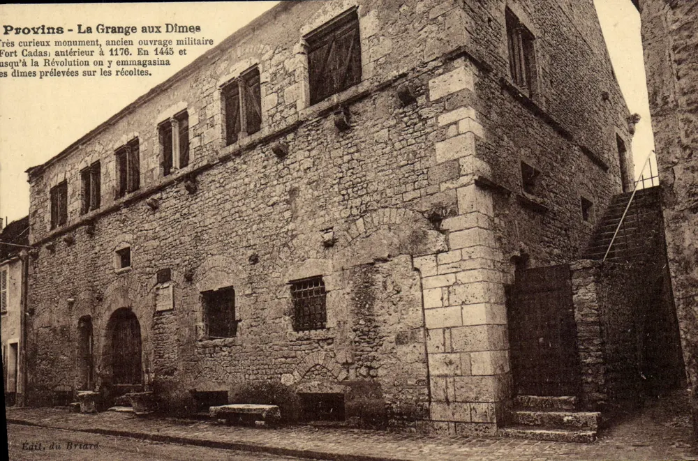Provins - A Grange aux Dîmes — antigo trabalho militar e curioso monumento — Editora do Britard - Frente