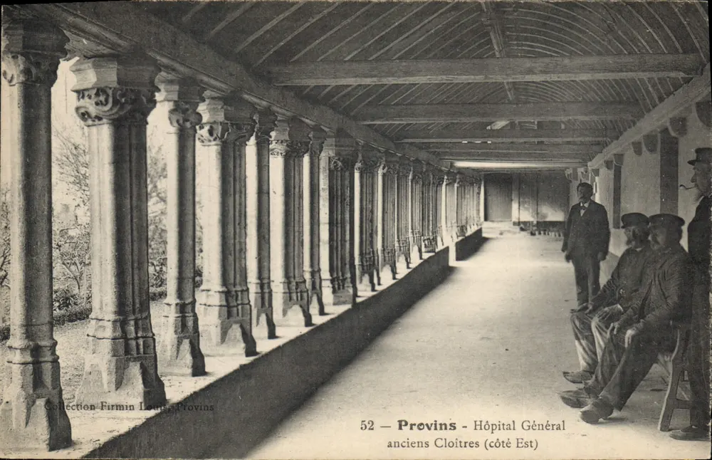 Provins - Hospital Geral, antigos Claustros (lado Leste) — Coleção Firmin Louis, Provins, n° 52 - Frente