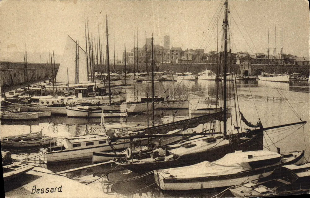Porto de Bessard — vista dos barcos — editor Héloïse, n° 65 - Frente