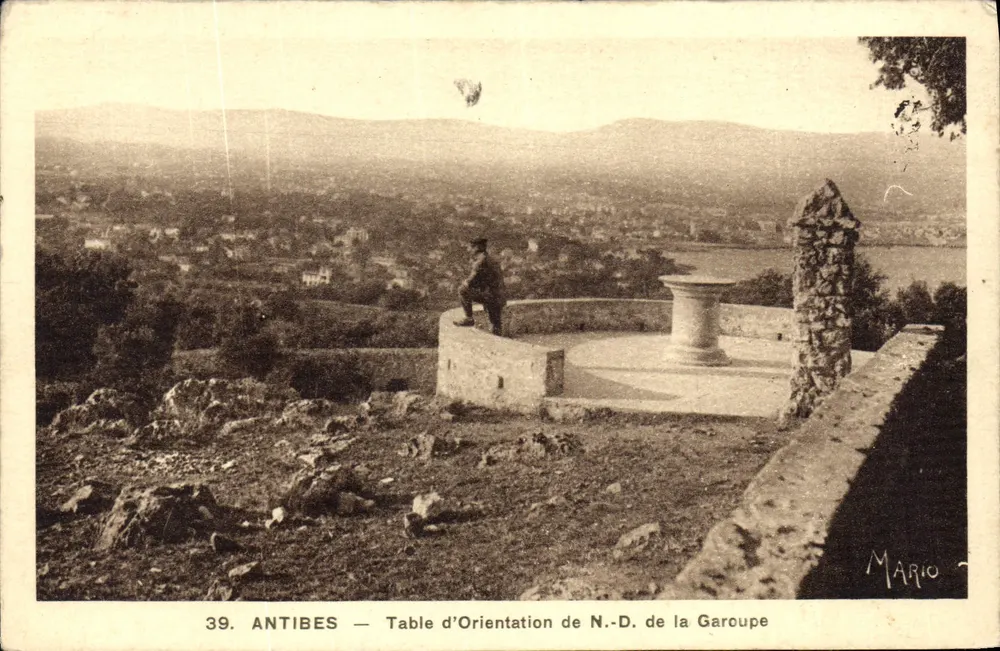 Antibes — Mesa de Orientação de N.-D. da Garoupe — editor Mario, n°39 - Frente