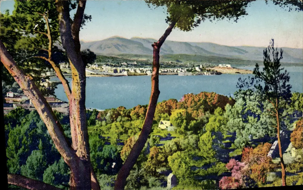 Antibes — Panorama der Stadt, vom Cap d'Antibes aus den Pines genommen — Lévy & Neurdein, n°7 - Vorderseite