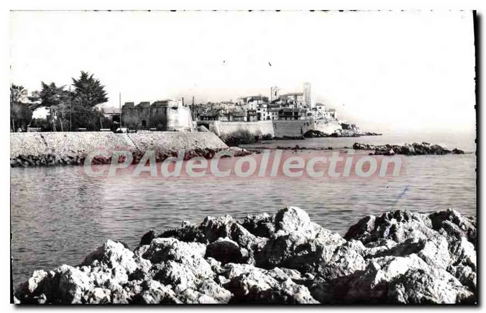 Antibes — Os Muros e o Castelo Grimaldi — CPAdeCollection - Frente