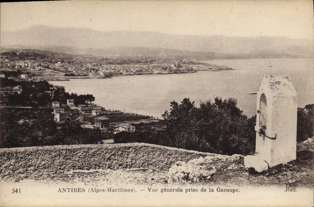 Antibes (Alpes-Maritimes) — Allgemeiner Blick von der Garoupe — JND Hot. - Vorderseite