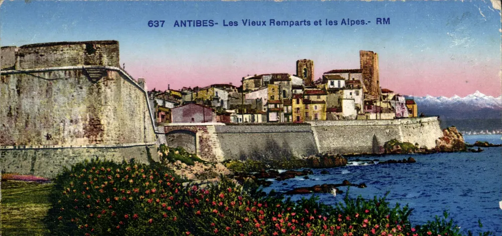 Antibes - Die alten Mauern und die Alpen - RM - Vorderseite