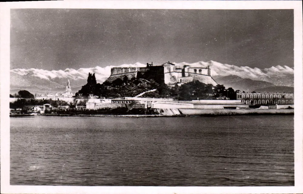 Antibes — Le Fort Carré et la Chaîne des Alpes — Les Belles Éditions, Nice - Vorderseite
