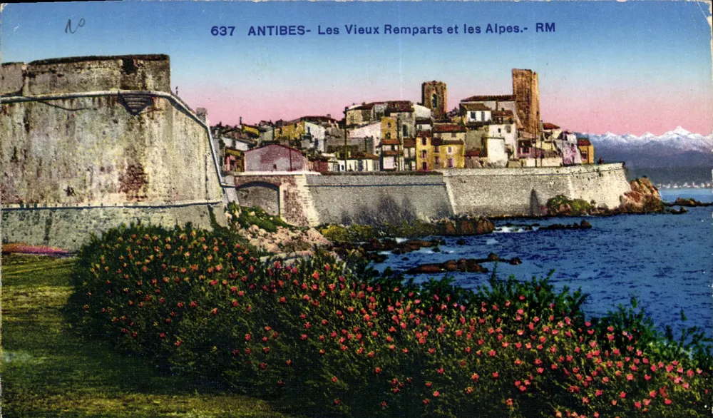 Antibes - Die alten Mauern und die Alpen - RM - Vorderseite