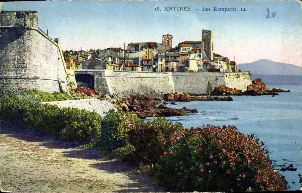 Antibes — Os Muros — LL - Frente