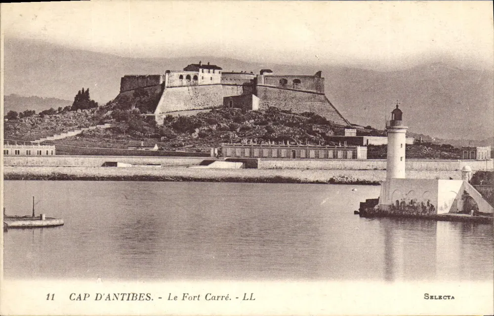 Cap d'Antibes - O Forte Carré - LL - Selecta - Frente
