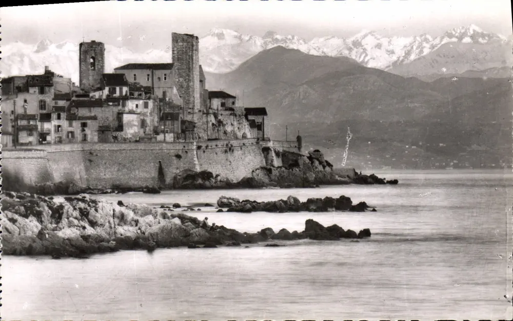 Antibes - Die Mauern und die Alpenkette — Éditions Loël, n°2365 - Vorderseite
