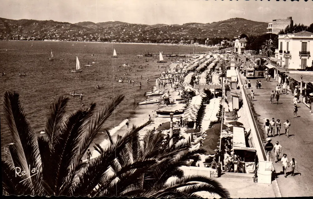 Juan-les-Pins — Strände von Grand Pin und Roosevelt Promenade — Éditions Rella - Vorderseite
