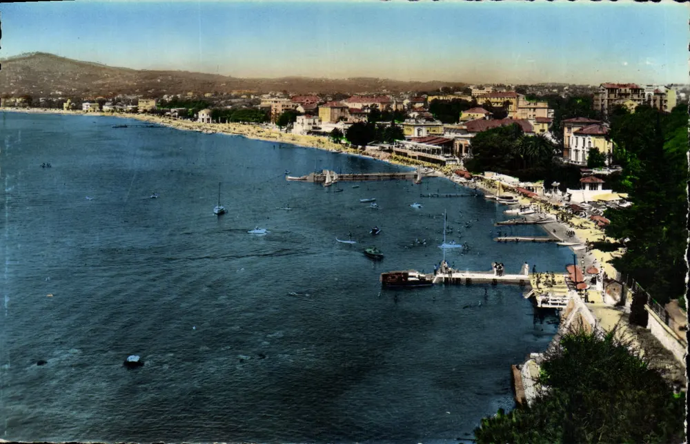 Juan-les-Pins — Vista Geral — Edições RELLA, n°2368 - Frente