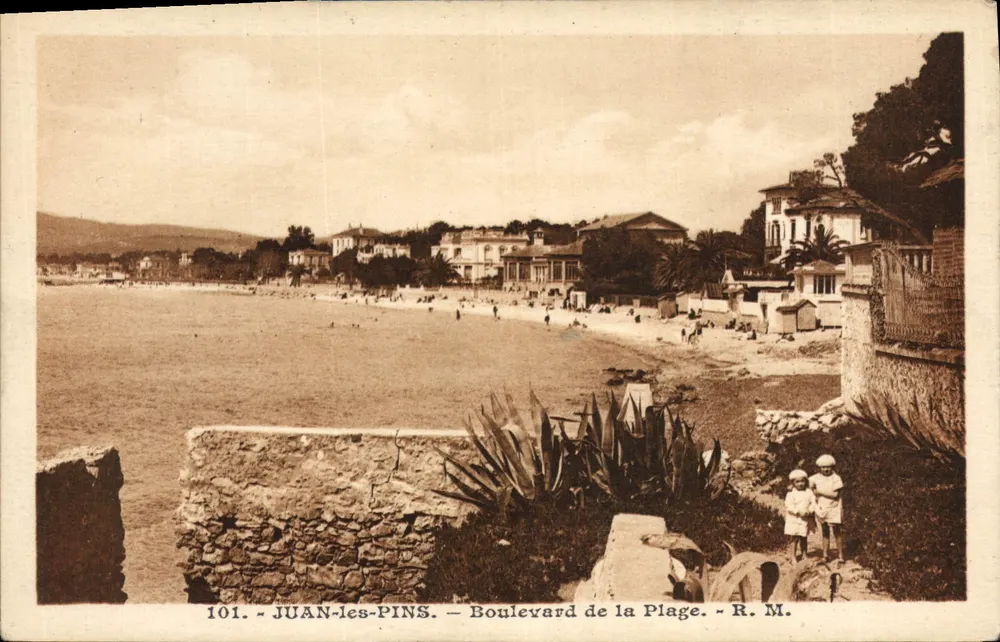 Juan-les-Pins — Boulevard de la Plage — R. M. — n° 101 - Frente