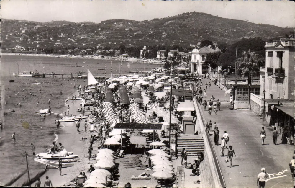 Juan-les-Pins — Die Promenade und der Strand — Editions MAR, Nice - Vorderseite