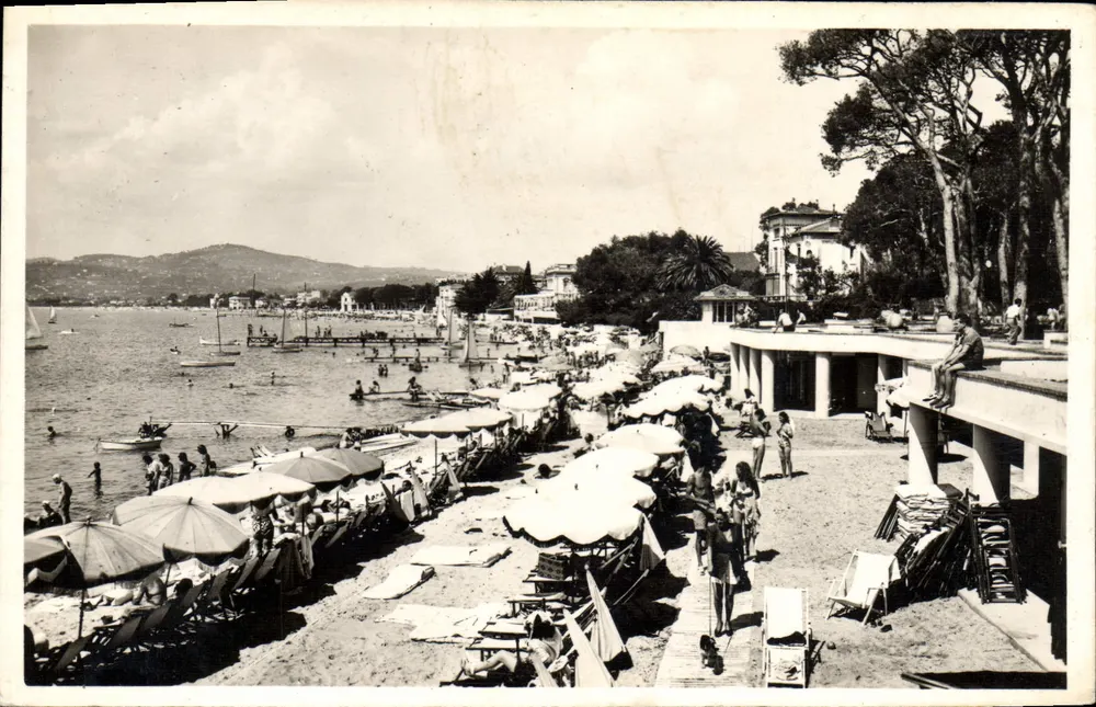 Juan-les-Pins — Praia do Provencal — Editor L. B. Frank, n° 320 - Frente